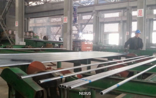 Hot dipping line for steel pipes