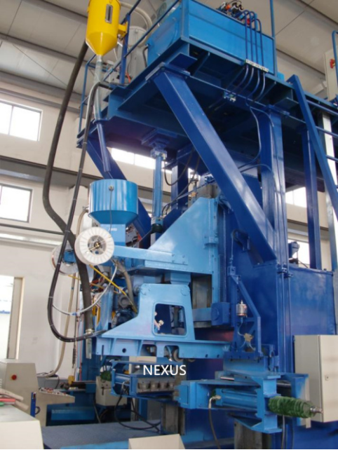 Welding machine for small poles